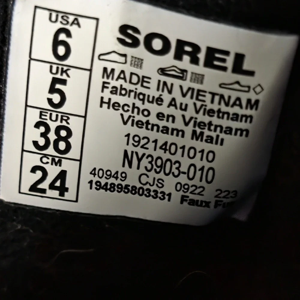 Sorel Whitney II Kids Black Puffer‎ Winter Boots Lace Up Waterproof Youth Size 6